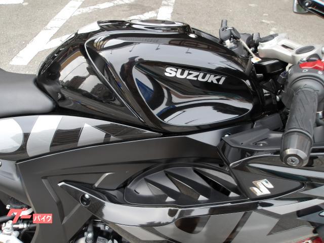 スズキ GSX−R125 2020年モデル インジェクション 水冷単気筒エンジン 写真6