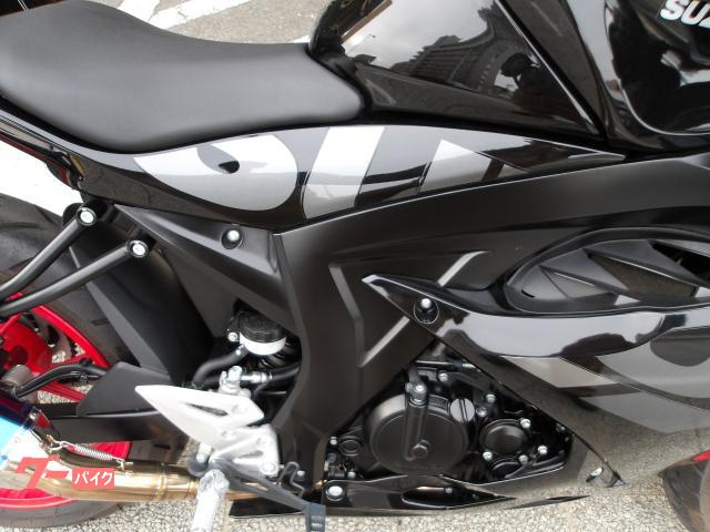 スズキ GSX−R125 2020年モデル インジェクション 水冷単気筒エンジン 写真7