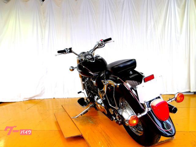 ヤマハ ドラッグスター400クラシック 2002年モデル キャブレター車 空冷2気筒エンジン搭載 写真6