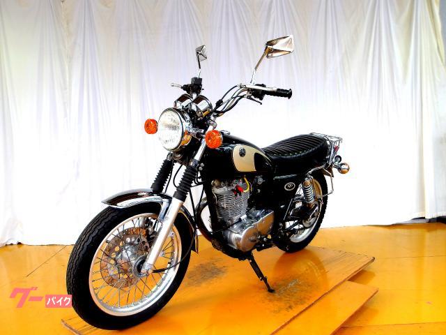 ヤマハ SR400 2001年モデル キャブレター車 空冷単気筒エンジン 写真4