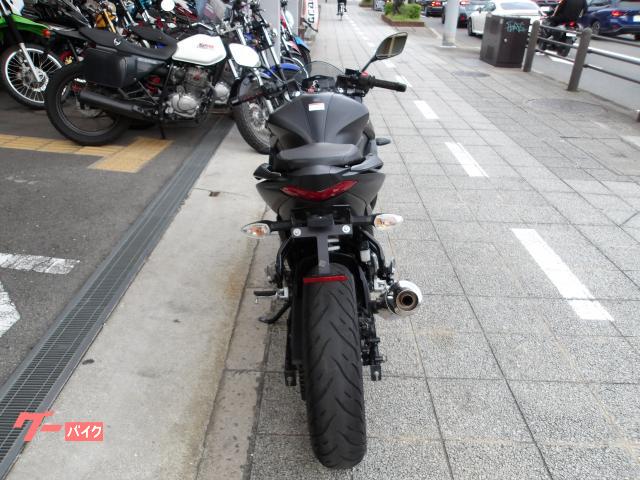 スズキ GIXXER SF 250 2020年モデル 並行輸入車 ABS ヨシムラマフラー 油冷単気筒エンジン 写真4