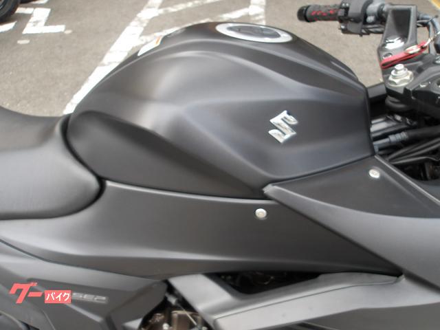 スズキ GIXXER SF 250 2020年モデル 並行輸入車 ABS ヨシムラマフラー 油冷単気筒エンジン 写真7