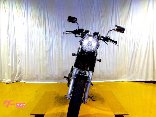 ヤマハ SR400 2005年モデル キャブレター 空冷単気筒エンジン 写真3