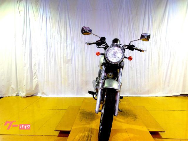 スズキ ST250 Eタイプ 2004年モデル キャブレター 空冷単気筒エンジン 写真3