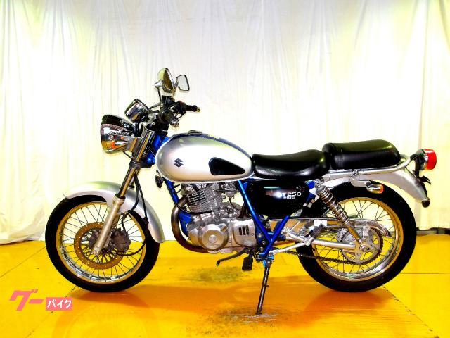 スズキ ST250 Eタイプ 2004年モデル キャブレター 空冷単気筒エンジン 写真5