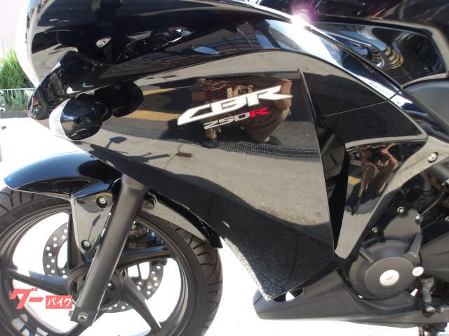 ホンダ CBR250R 2013年モデル インジェクション 水冷単気筒エンジン搭載 写真35