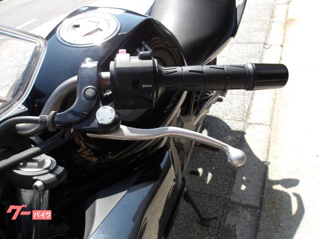 カワサキ Ninja 400R 2011年モデル インジェクション 水冷2気筒エンジン搭載 写真25