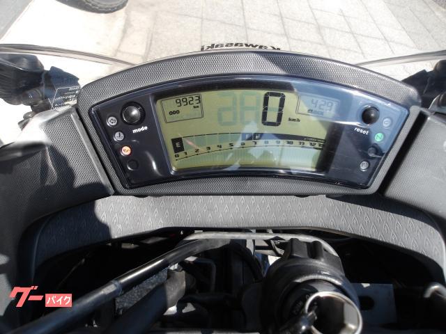 カワサキ Ninja 400R 2011年モデル インジェクション 水冷2気筒エンジン搭載 写真47