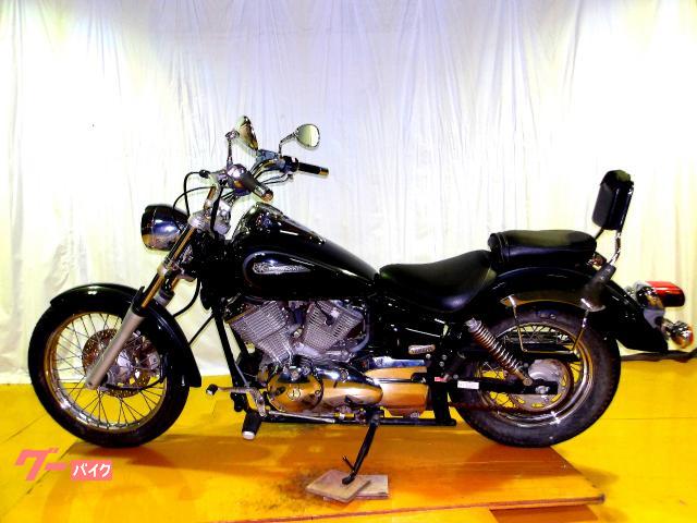 ヤマハ ドラッグスター250 2004年モデル キャブレター車 空冷2気筒エンジン搭載 写真5