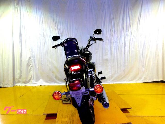 ヤマハ ドラッグスター250 2004年モデル キャブレター車 空冷2気筒エンジン搭載 写真7