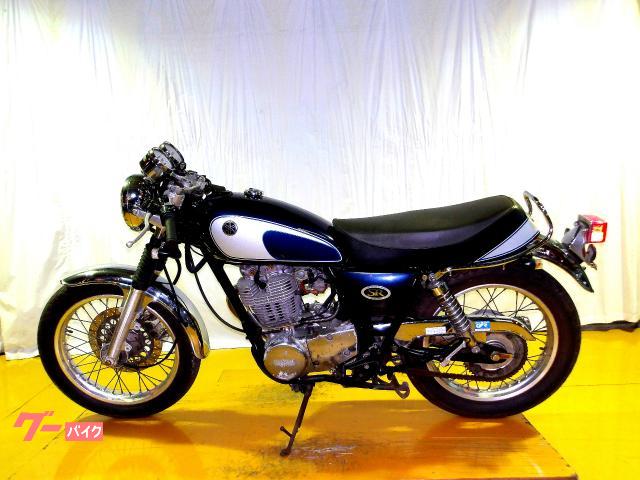 ヤマハ SR400 2003年モデル キャブレター車 空冷単気筒エンジン 写真5