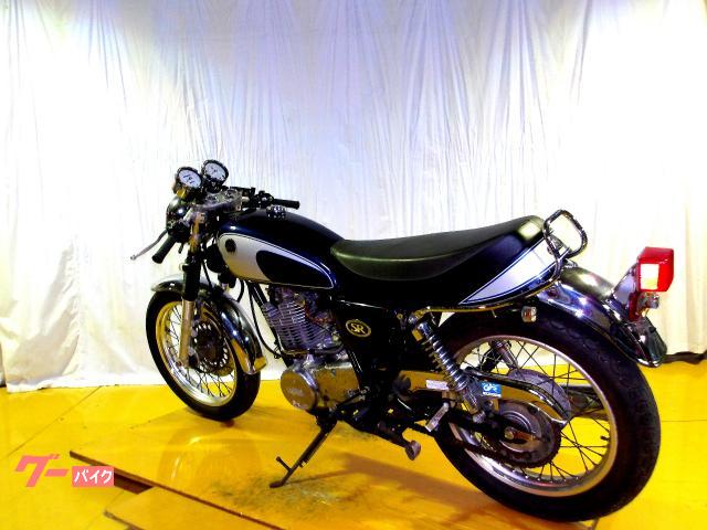 ヤマハ SR400 2003年モデル キャブレター車 空冷単気筒エンジン 写真6