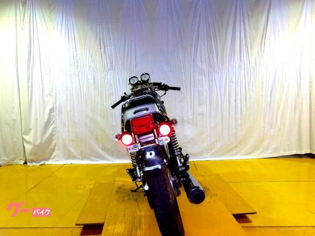 ヤマハ SR400 2003年モデル キャブレター車 空冷単気筒エンジン 写真7