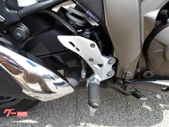 スズキ GIXXER 250 2020年モデル ABS インジェクション 油冷単気筒エンジン 写真18