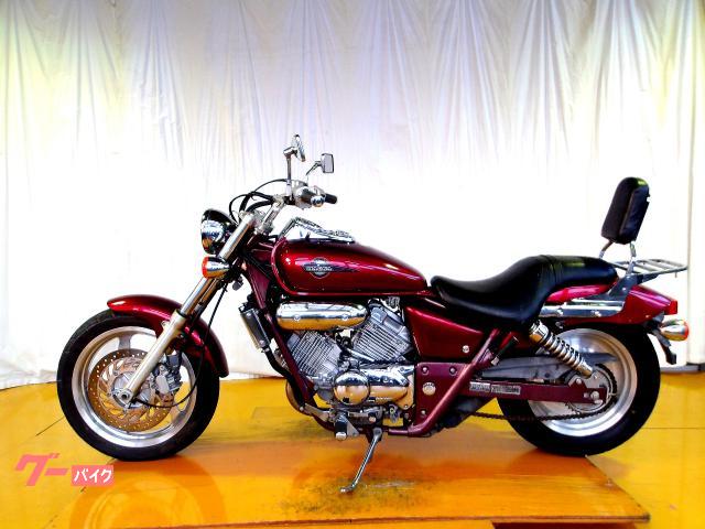 ホンダ V−TWIN MAGNA 1997年モデル 水冷2気筒エンジン搭載 写真5