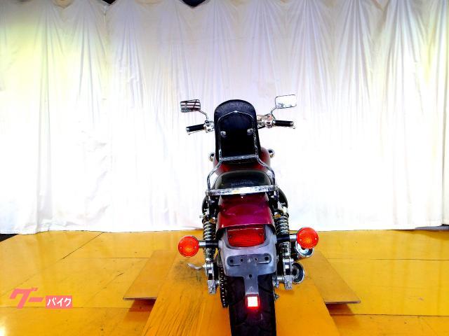 ホンダ V−TWIN MAGNA 1997年モデル 水冷2気筒エンジン搭載 写真7
