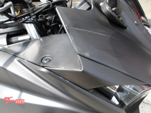 ヤマハ ＹＺＦ−Ｒ２５　２０１５年モデル　インジェクション　水冷２気筒エンジン搭載 写真7