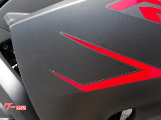 ヤマハ ＹＺＦ−Ｒ２５　２０１５年モデル　インジェクション　水冷２気筒エンジン搭載 写真15