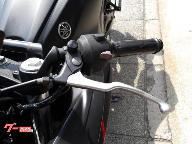 ヤマハ ＹＺＦ−Ｒ２５　２０１５年モデル　インジェクション　水冷２気筒エンジン搭載 写真23
