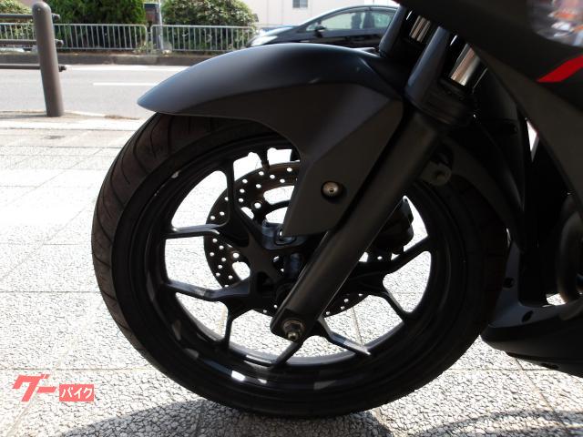 ヤマハ ＹＺＦ−Ｒ２５　２０１５年モデル　インジェクション　水冷２気筒エンジン搭載 写真36