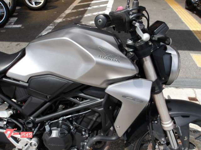 ホンダ CB250R 2019年モデル インジェクション 水冷単気筒エンジン 写真6