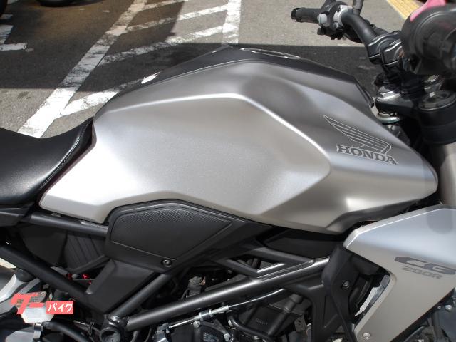 ホンダ CB250R 2019年モデル インジェクション 水冷単気筒エンジン 写真7