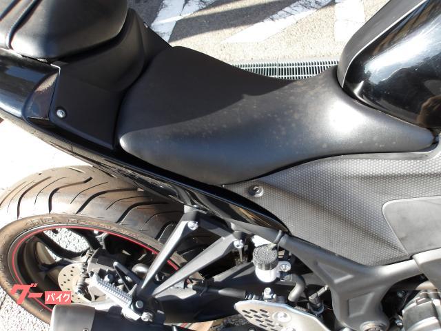 ヤマハ YZF−R25 2018年モデル インジェクション 水冷2気筒エンジン搭載 写真13