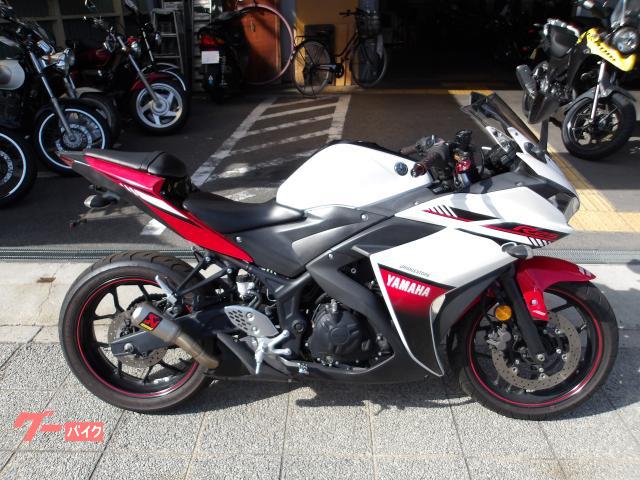 ヤマハ YZF−R25 2016年モデル アクラボサイレンサー インジェクション 水冷2気筒エンジン搭載 写真1