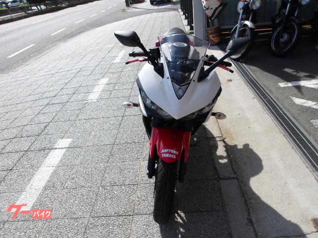 ヤマハ YZF−R25 2016年モデル アクラボサイレンサー インジェクション 水冷2気筒エンジン搭載 写真2