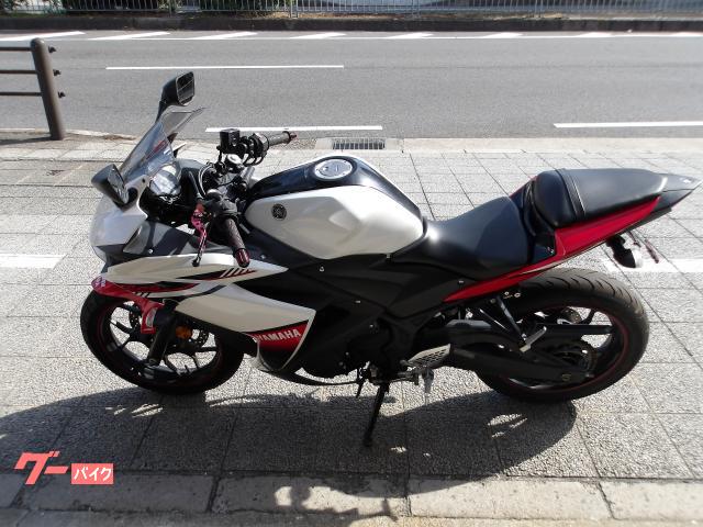 ヤマハ YZF−R25 2016年モデル アクラボサイレンサー インジェクション 水冷2気筒エンジン搭載 写真3