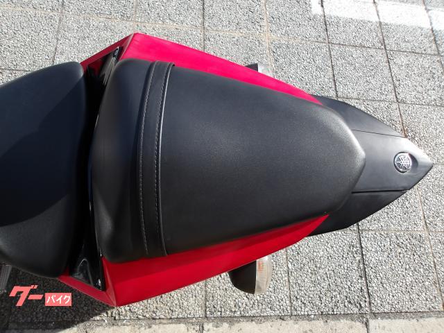 ヤマハ YZF−R25 2016年モデル アクラボサイレンサー インジェクション 水冷2気筒エンジン搭載 写真49