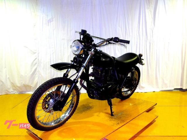 カワサキ 250TR 2002年モデル キャブレター 空冷単気筒エンジン 写真4