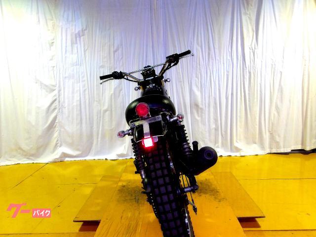 カワサキ 250TR 2002年モデル キャブレター 空冷単気筒エンジン 写真7