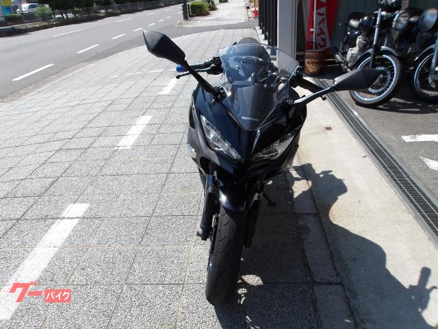 カワサキ Ninja 400 2018年モデル ABS インジェクション 水冷2気筒エンジン搭載 写真2
