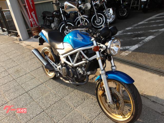 ホンダ VTR250 2009年モデル インジェクション 水冷2気筒エンジン搭載 写真5