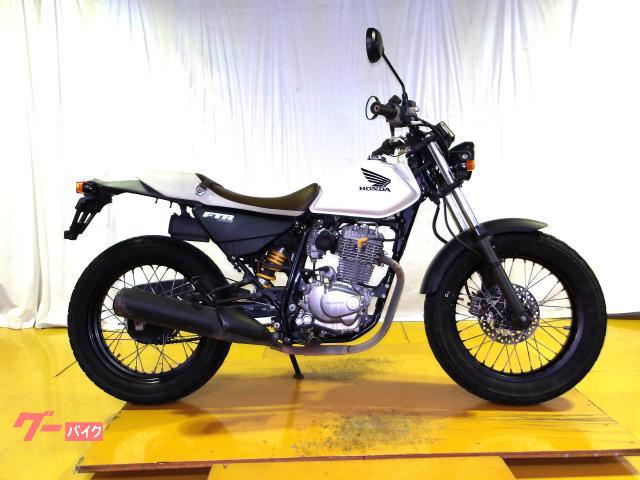ホンダ FTR223 2008年モデル キャブレター 空冷単気筒エンジン