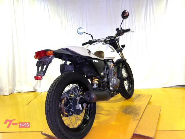 ホンダ FTR223 2008年モデル キャブレター 空冷単気筒エンジン 写真8
