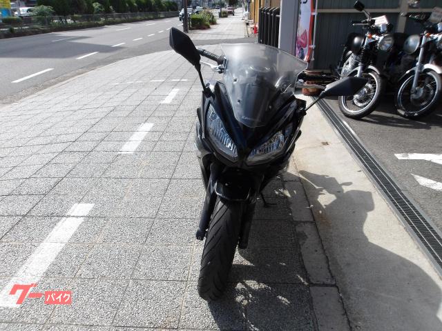 カワサキ Ninja 400 2015年モデル インジェクション 水冷2気筒エンジン搭載 写真2