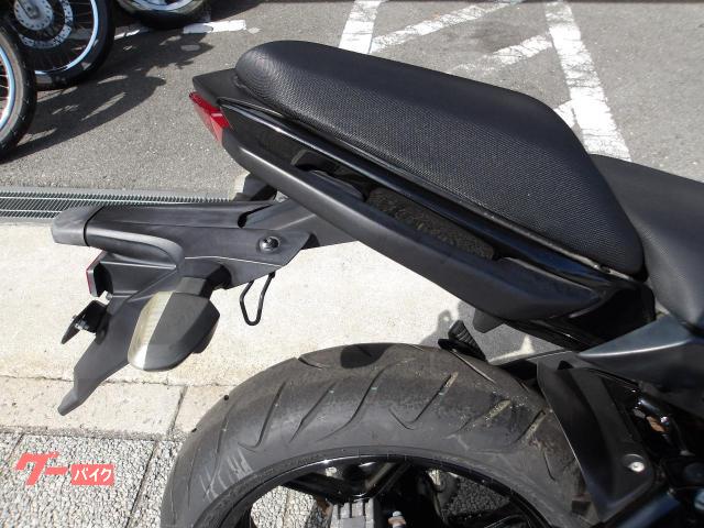 カワサキ Ninja 400 2015年モデル インジェクション 水冷2気筒エンジン搭載 写真9