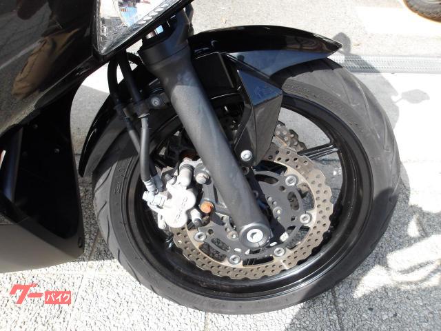 カワサキ Ninja 400 2015年モデル インジェクション 水冷2気筒エンジン搭載 写真15