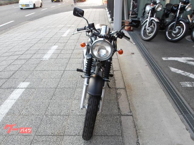 スズキ ST250 Eタイプ 2008年モデル インジェクション 空冷単気筒エンジン 写真2