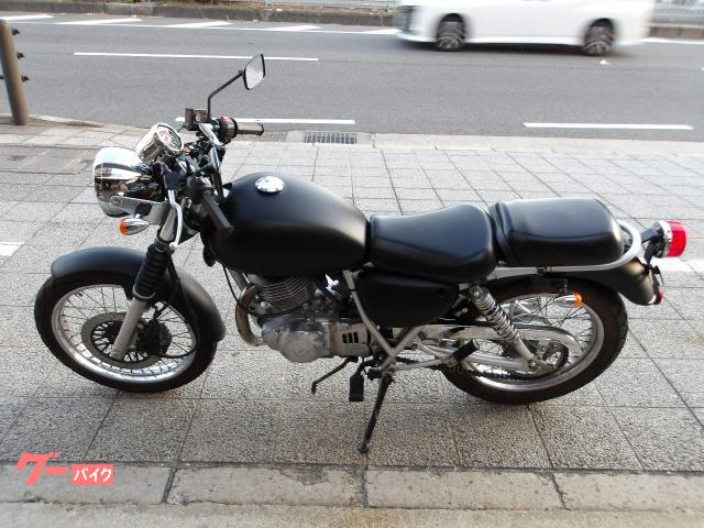 スズキ ST250 Eタイプ 2008年モデル インジェクション 空冷単気筒エンジン 写真3