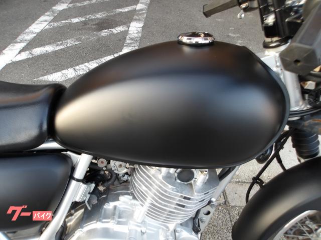 スズキ ST250 Eタイプ 2008年モデル インジェクション 空冷単気筒エンジン 写真7