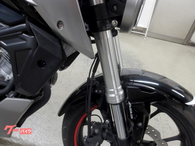 ホンダ CB125R 2018年モデル インジェクション 水冷単気筒エンジン 写真10