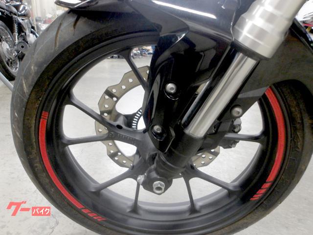 ホンダ CB125R 2018年モデル インジェクション 水冷単気筒エンジン 写真24