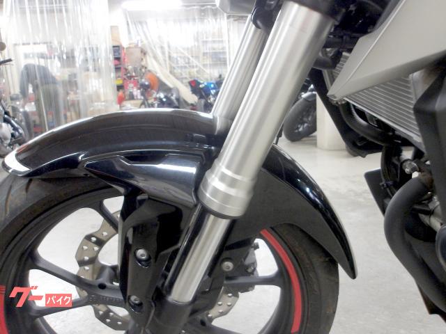 ホンダ CB125R 2018年モデル インジェクション 水冷単気筒エンジン 写真25