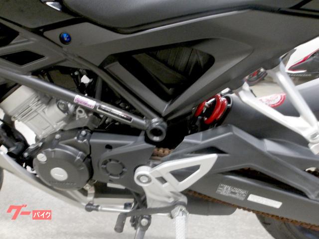 ホンダ CB125R 2018年モデル インジェクション 水冷単気筒エンジン 写真32