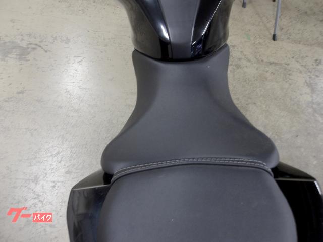 ホンダ CB125R 2018年モデル インジェクション 水冷単気筒エンジン 写真47