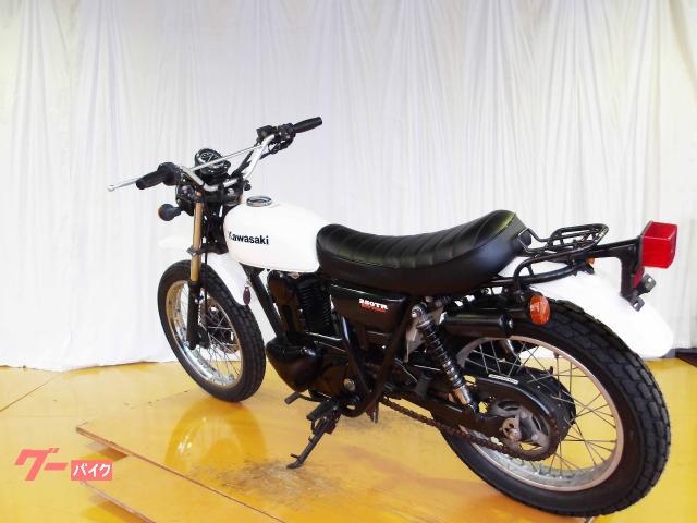 カワサキ 250TR 2002年モデル キャブレター 空冷単気筒エンジン 写真6