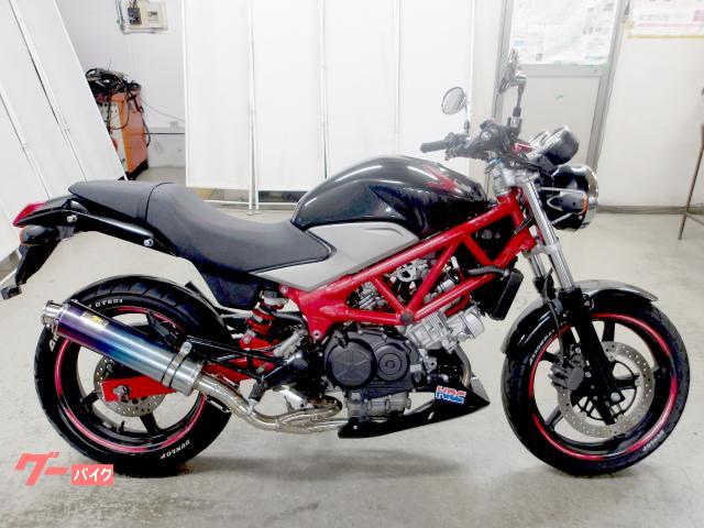 ホンダ VTR250 2011年モデル インジェクション 水冷2気筒エンジン搭載